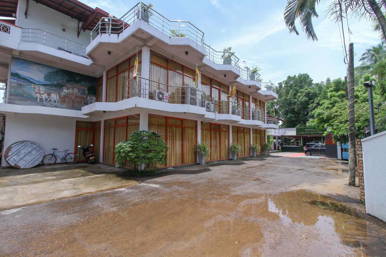 Lagoon Garden Hotel Берувала Экстерьер фото